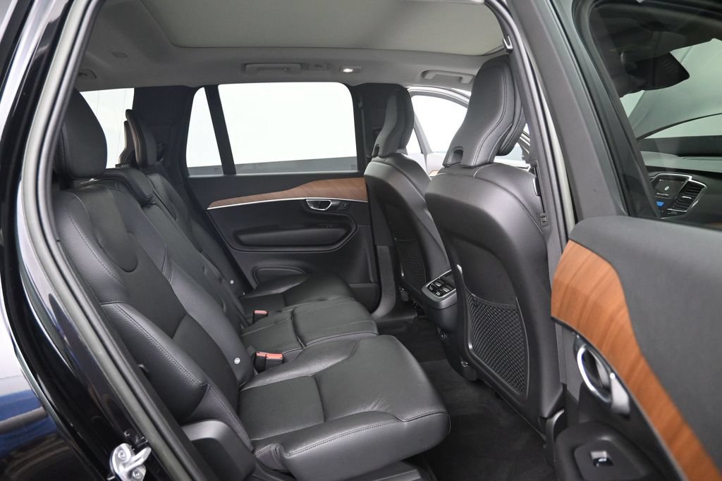 Certified 2023 Volvo XC90 B6 Plus w/ Protection Package Premier AWD/4WD image 16