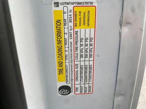 Used 2021 GMC Savana 2500 w/ Driver Convenience Package image 31