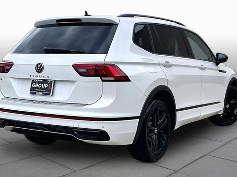 Used 2022 Volkswagen Tiguan SE R-Line FWD image 12