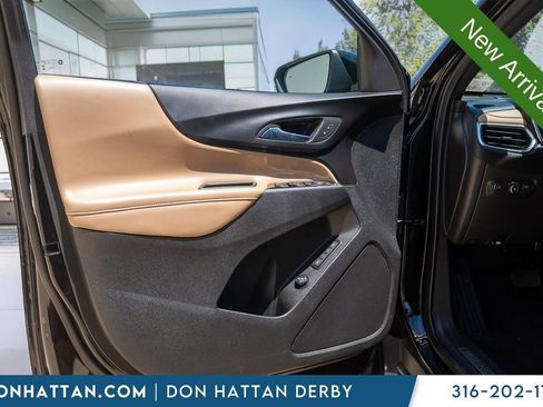Used 2023 Chevrolet Equinox Premier AWD/4WD image 17
