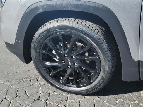 Certified 2024 GMC Terrain SLT w/ Infotainment Package II image 5