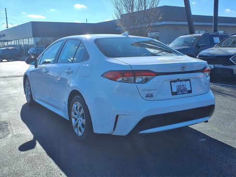 Used 2022 Toyota Corolla LE image 27
