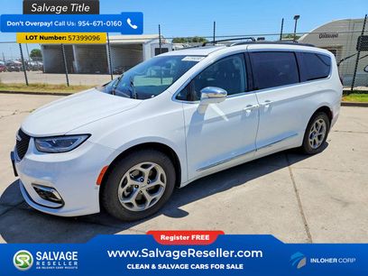 Used 2022 Chrysler Pacifica Limited