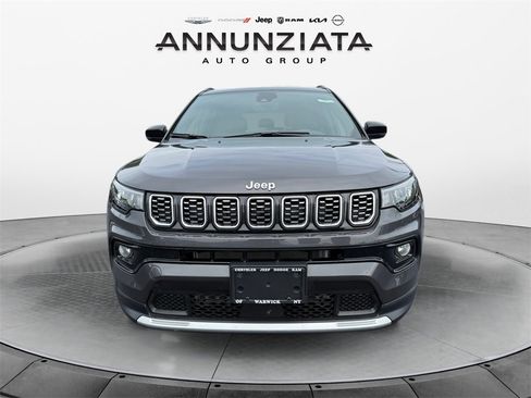 Used 2024 Jeep Compass Limited image 8