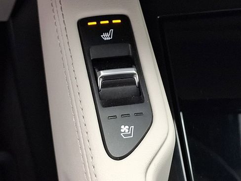 Used 2020 Kia Telluride EX w/ EX Premium Package image 24