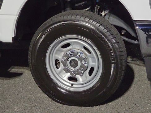 Used 2024 Ford F250 XL w/ 360-Degree Camera Package image 12