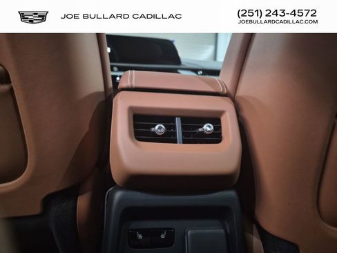 New 2026 Cadillac Optiq Luxury 2 image 17