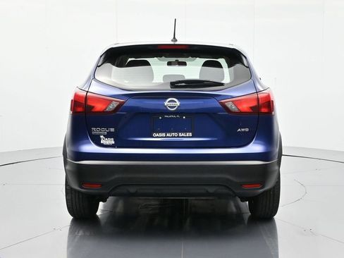 Used 2018 Nissan Rogue Sport S image 6