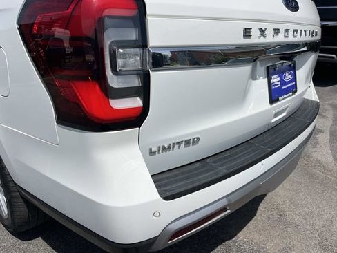 Certified 2022 Ford Expedition Max Limited AWD/4WD image 12