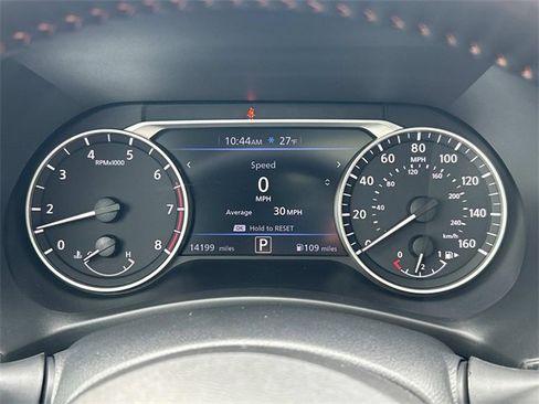 Used 2025 Nissan Sentra SR w/ SR Premium Package image 30