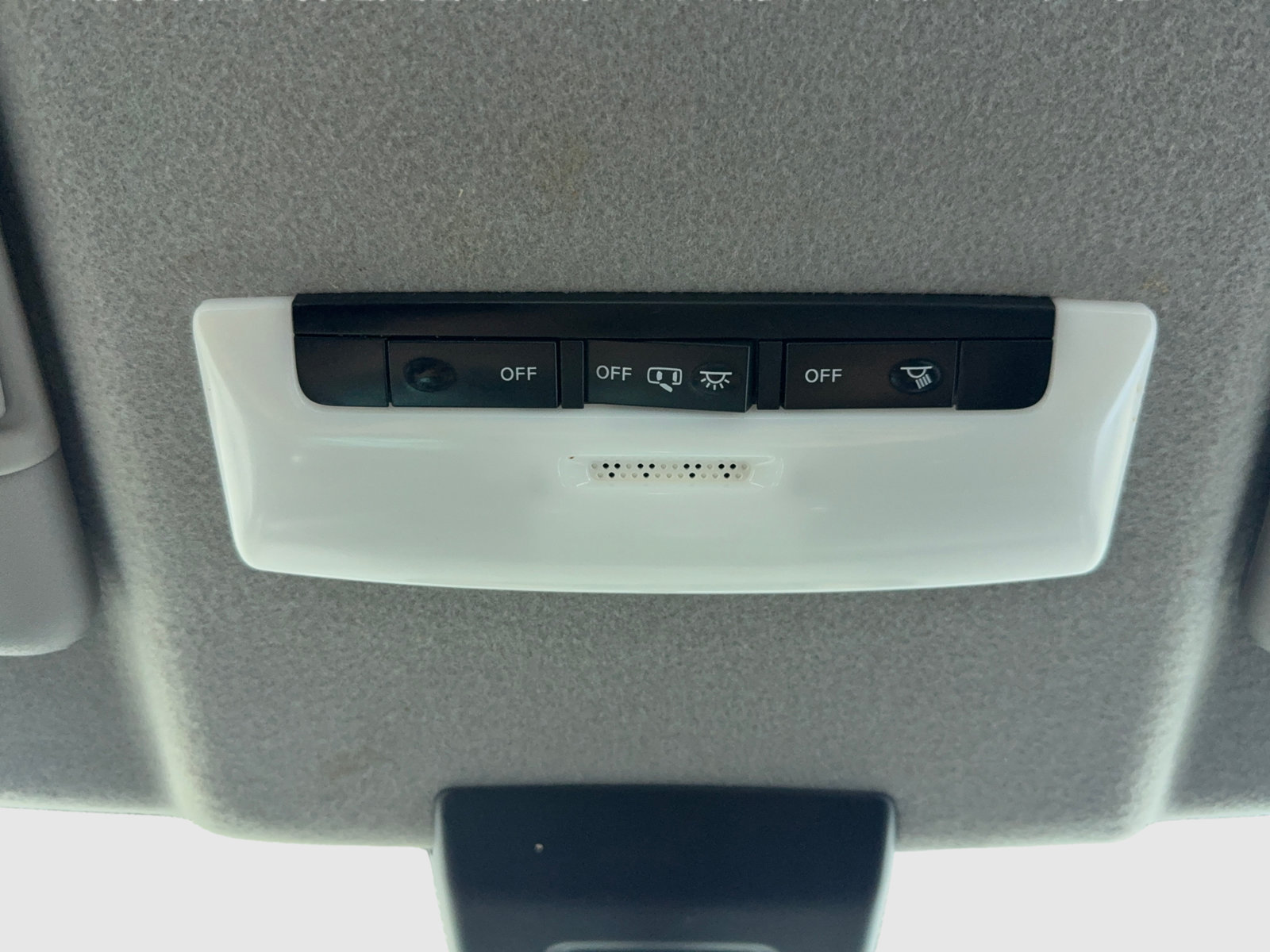 Used 2021 Nissan Kicks SV FWD image 35