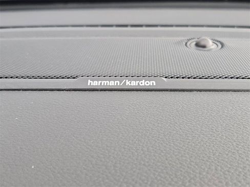 Used 2024 RAM 1500 Laramie image 33