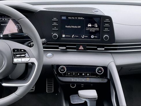 New 2026 Hyundai Elantra Sport image 6