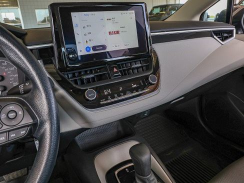 Used 2024 Toyota Corolla LE FWD image 12