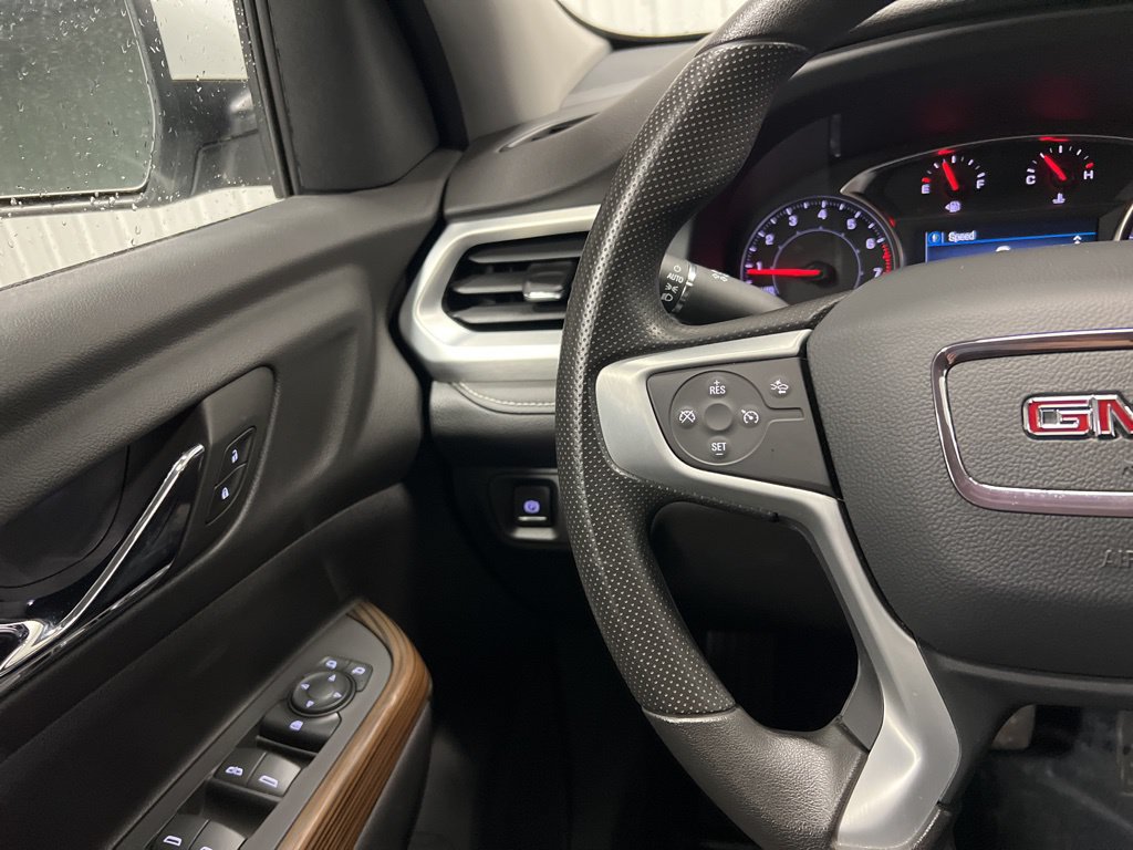 Certified 2023 GMC Acadia SLE w/ Driver Convenience Package AWD/4WD image 16