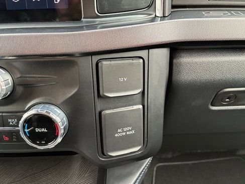 Used 2025 Ford F250 Platinum AWD/4WD image 27
