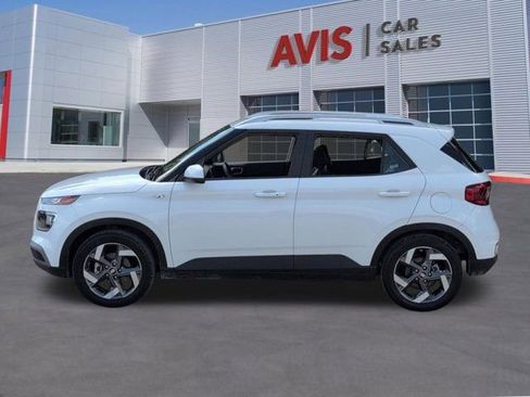 Used 2025 Hyundai Venue SEL FWD image 10