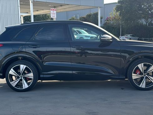 New 2025 Audi SQ5 Premium Plus image 8