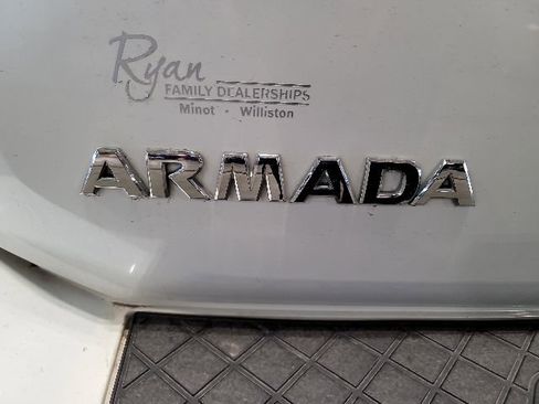 Used 2015 Nissan Armada Platinum w/ 2nd Row Captain Seat Package AWD/4WD image 10