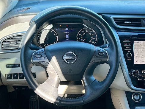 Used 2023 Nissan Murano Platinum w/ Cargo Package image 11