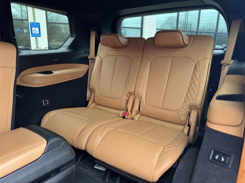 Used 2022 Jeep Grand Cherokee L Summit w/ Luxury Tech Group V image 20