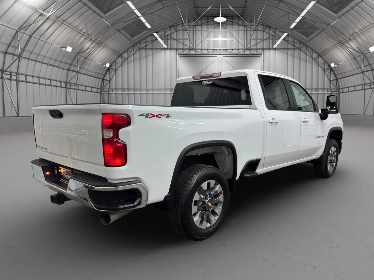 Used 2024 Chevrolet Silverado 2500 LT AWD/4WD image 5