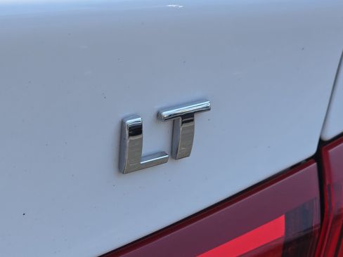 Used 2023 Chevrolet Malibu LT image 13