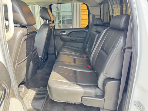 Used 2013 Chevrolet Silverado 1500 LTZ AWD/4WD image 23