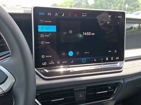 New 2026 Volkswagen Tiguan SE AWD/4WD image 12