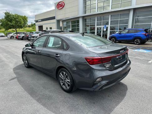 Used 2024 Kia Forte LXS FWD image 6