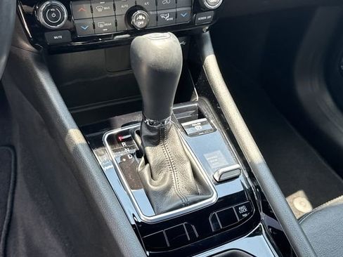 Used 2022 Jeep Compass Limited image 30