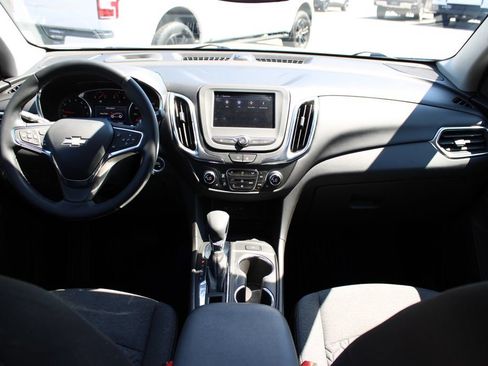 Certified 2024 Chevrolet Equinox LT FWD image 35