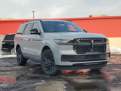 New 2026 Lincoln Navigator Reserve w/ Jet Appearance Package