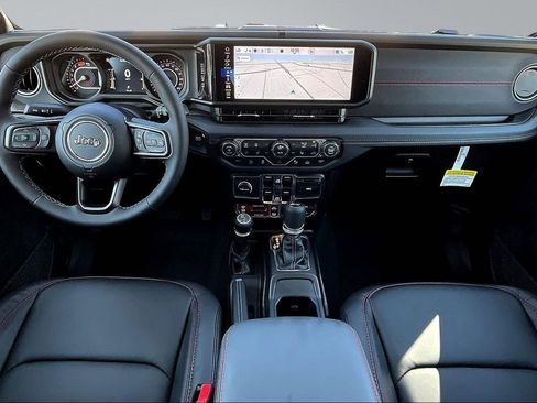 New 2026 Jeep Wrangler Unlimited Rubicon w/ Whitecap Package image 9