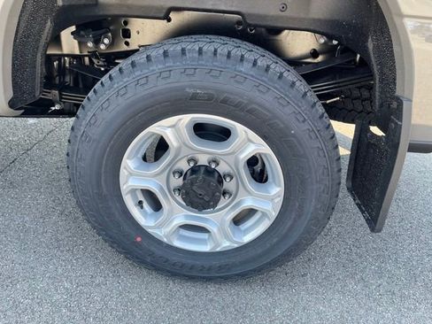 New 2026 Ford F350 XLT w/ XLT Premium Package image 40