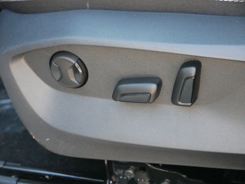 New 2025 Volkswagen Jetta SE image 15