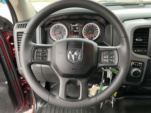 Used 2018 RAM 1500 Express w/ Express Value Package image 16