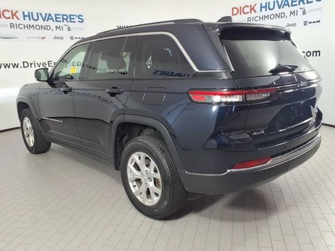 Used 2023 Jeep Grand Cherokee Limited AWD/4WD image 6