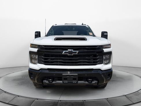 Used 2025 Chevrolet Silverado 2500 Custom w/ Custom Value Package AWD/4WD image 6