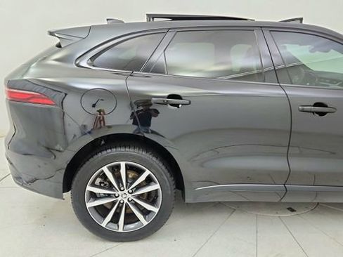 Used 2025 Jaguar F-PACE R-Dynamic S image 7