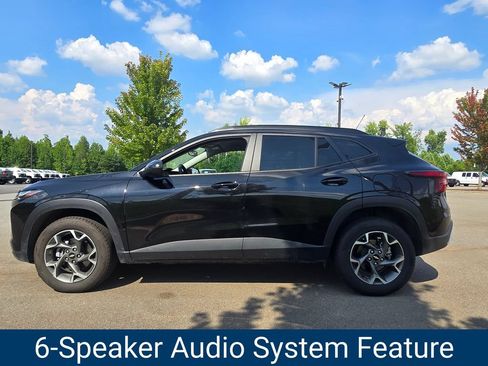 Certified 2025 Chevrolet Trax LT FWD image 5