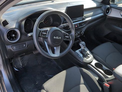 Used 2023 Kia Forte LXS image 9