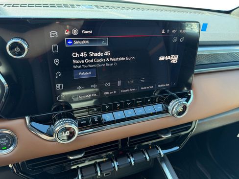 New 2025 GMC Canyon AT4 image 12