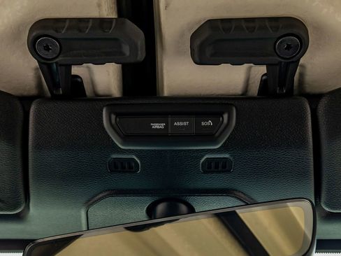 Used 2023 Jeep Gladiator Rubicon w/ LED Lighting Group image 29