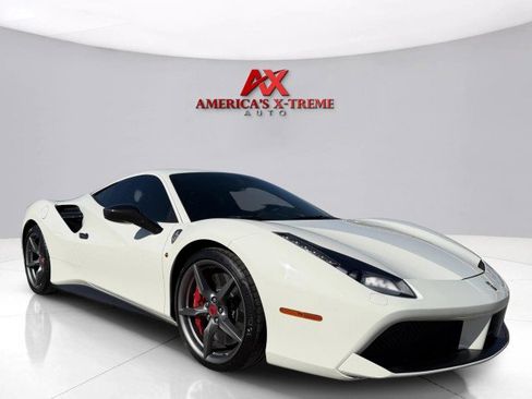 Used 2018 Ferrari 488 GTB image 7