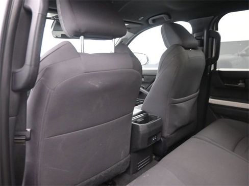 Used 2024 Toyota Tacoma TRD Off-Road image 10