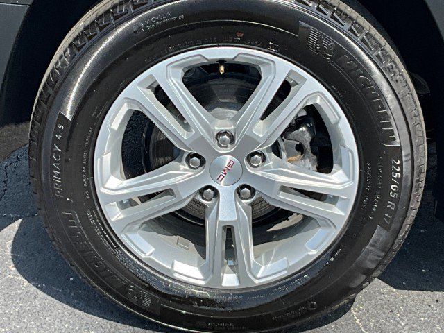 Used 2022 GMC Terrain SLE w/ Driver Convenience Package FWD image 9