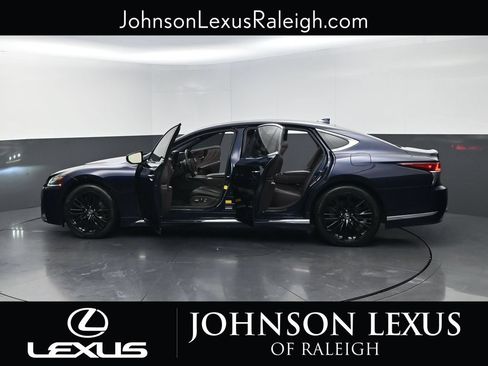 Used 2018 Lexus LS 500 AWD w/ Interior Upgrade Package image 36
