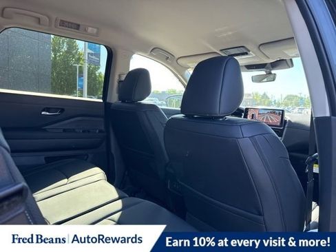 New 2026 Nissan Pathfinder SL AWD/4WD image 14
