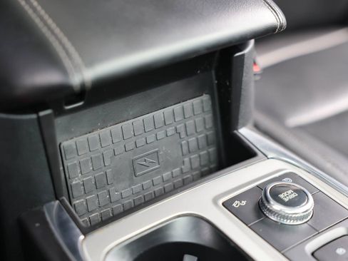 Used 2023 Ford Explorer Limited w/ Limited Technology Package AWD/4WD image 36